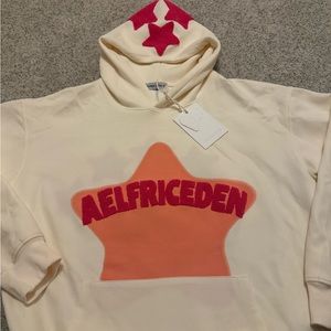 NWT Aelfric eden star sweatshirt